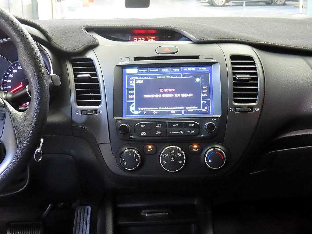 KIA K3 - Vista 11