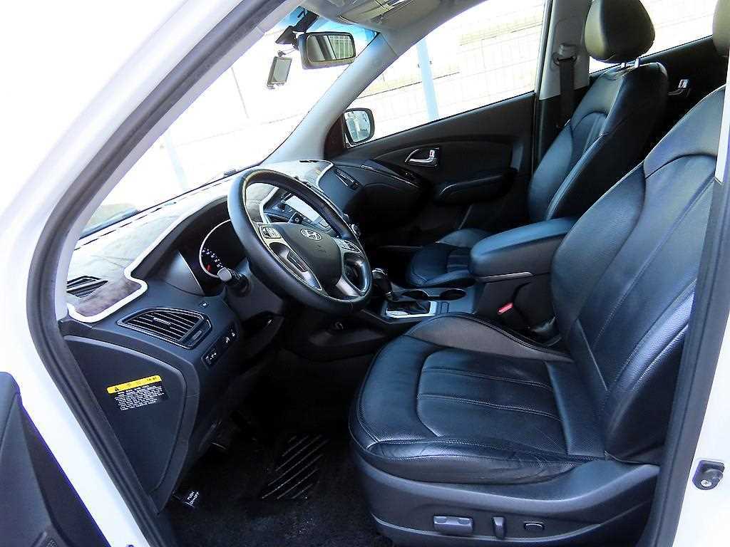 HYUNDAI Tucson - Vista 5