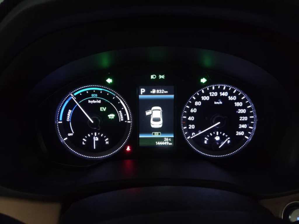 HYUNDAI Grandeur - Vista 4