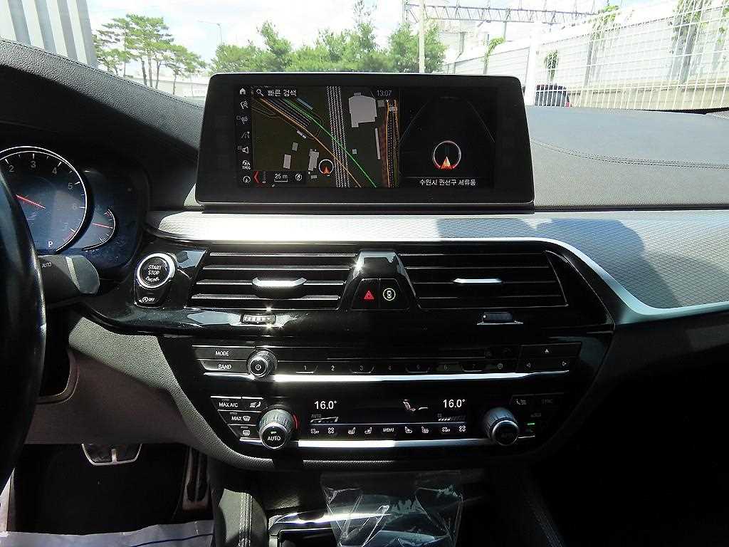 BMW 5 Series 2018 Gris - Importación desde Corea - HF Imports Iquique - Foto 14