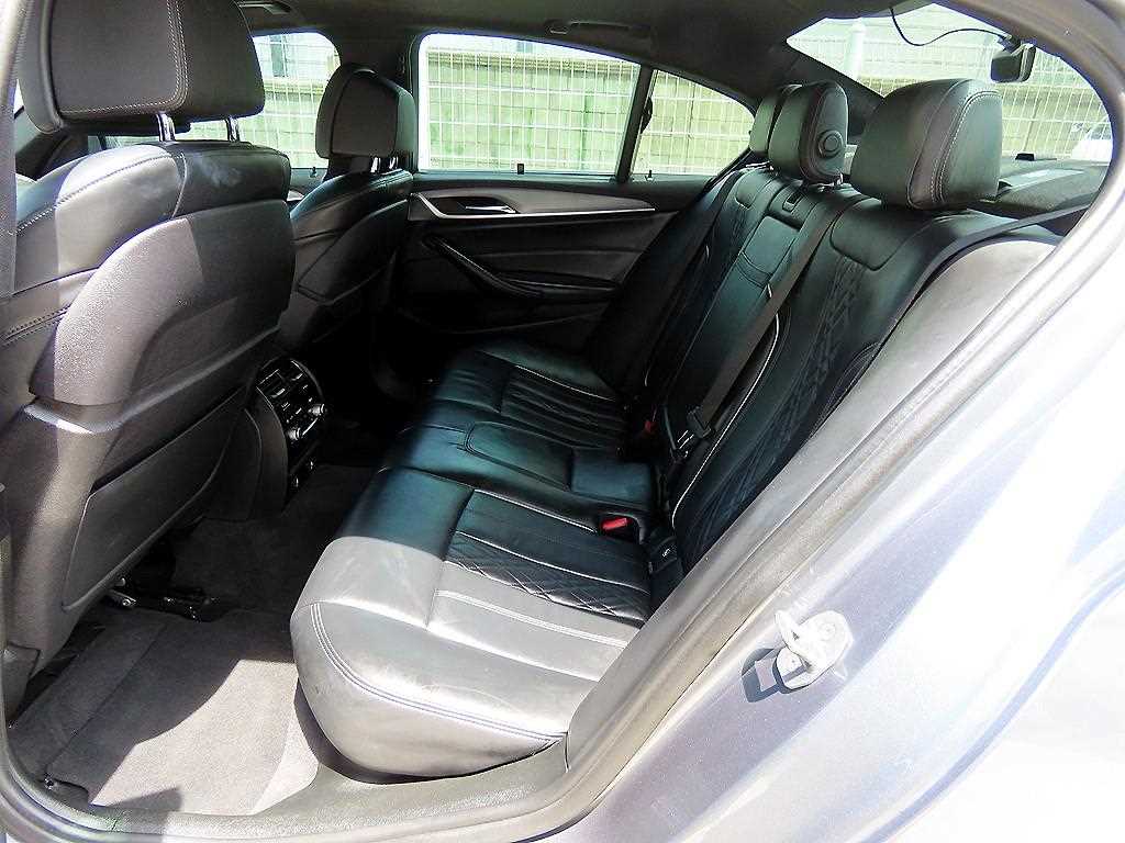 BMW 5 Series - Vista 6