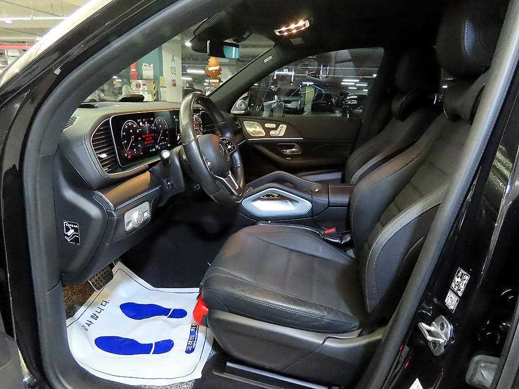 Mercedes Benz GLS Class - Vista 6