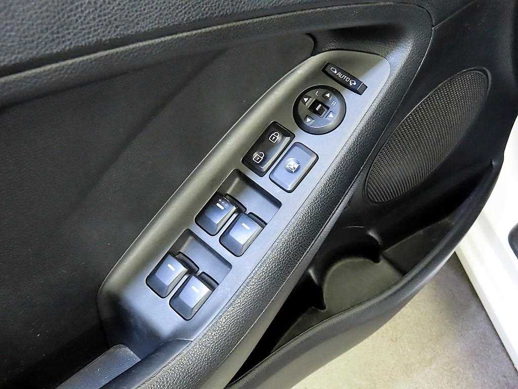 KIA K3 2015 Blanco - Importación desde Corea - HF Imports Iquique - Foto 13