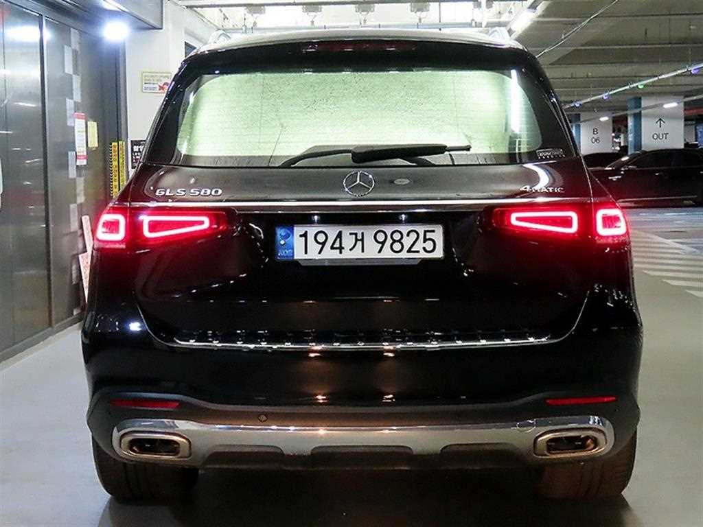 Mercedes Benz GLS Class - Vista 5