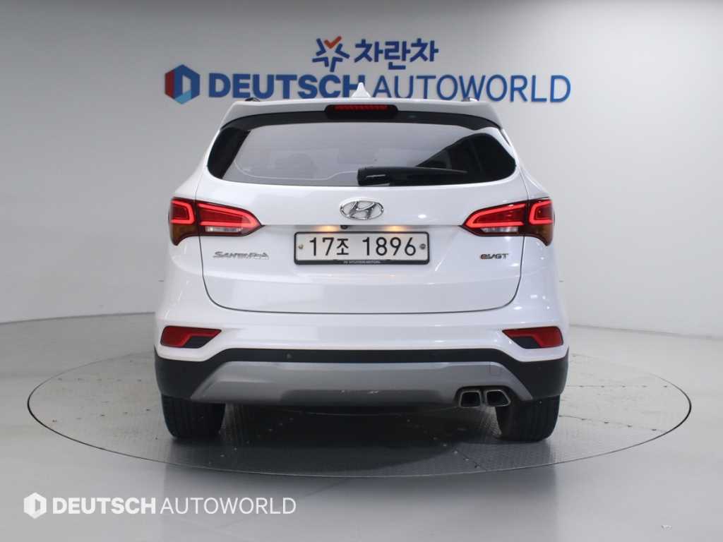 HYUNDAI Santa Fe - Vista 4