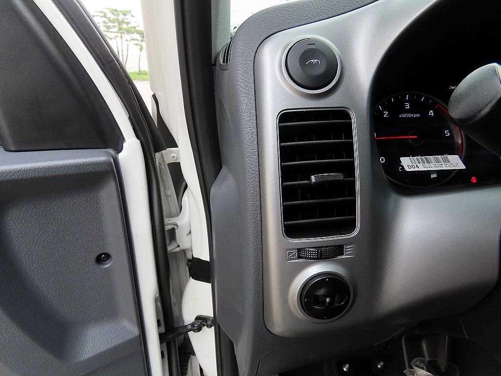 Small Truck Top_sliding tower car 2025 Blanco - Importación desde Corea - HF Imports Iquique - Foto 13
