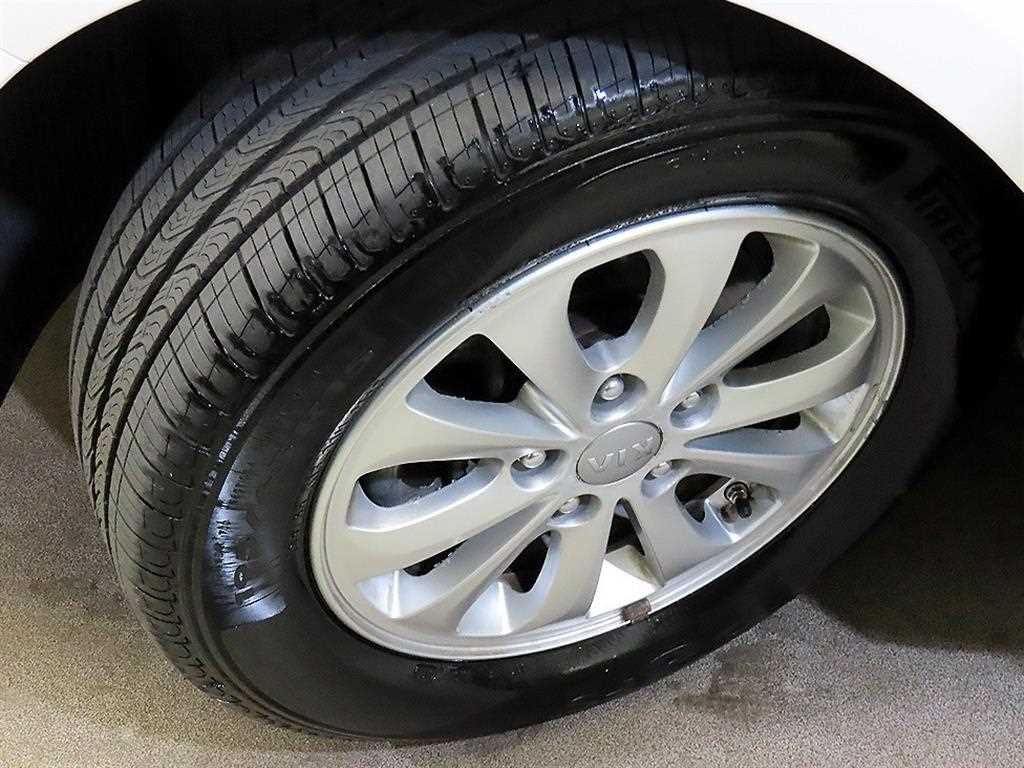 KIA K3 2015 Blanco - Importación desde Corea - HF Imports Iquique - Foto 20