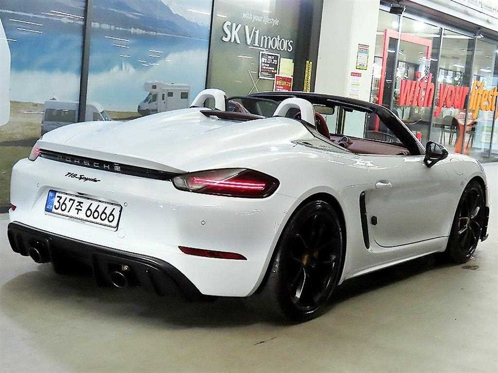 Porsche 718 - Vista 4
