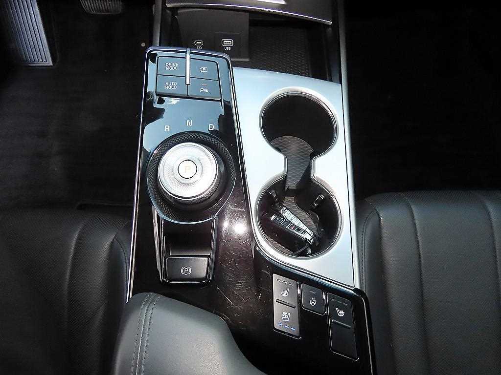 KIA K8 - Vista 10