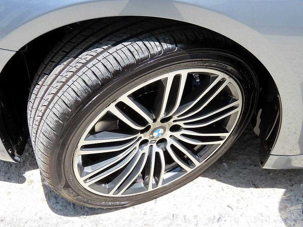 BMW 5 Series 2018 Gris - Importación desde Corea - HF Imports Iquique - Foto 20