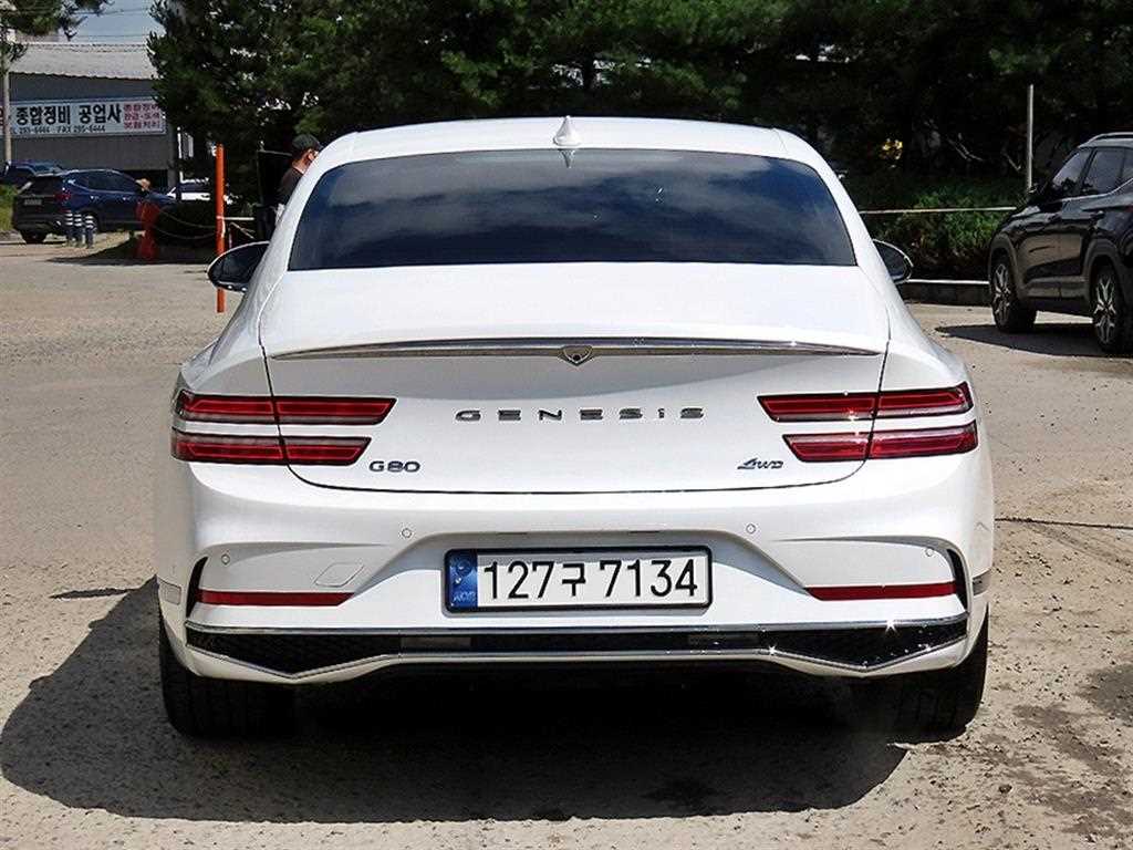 Genesis G80 - Vista 4