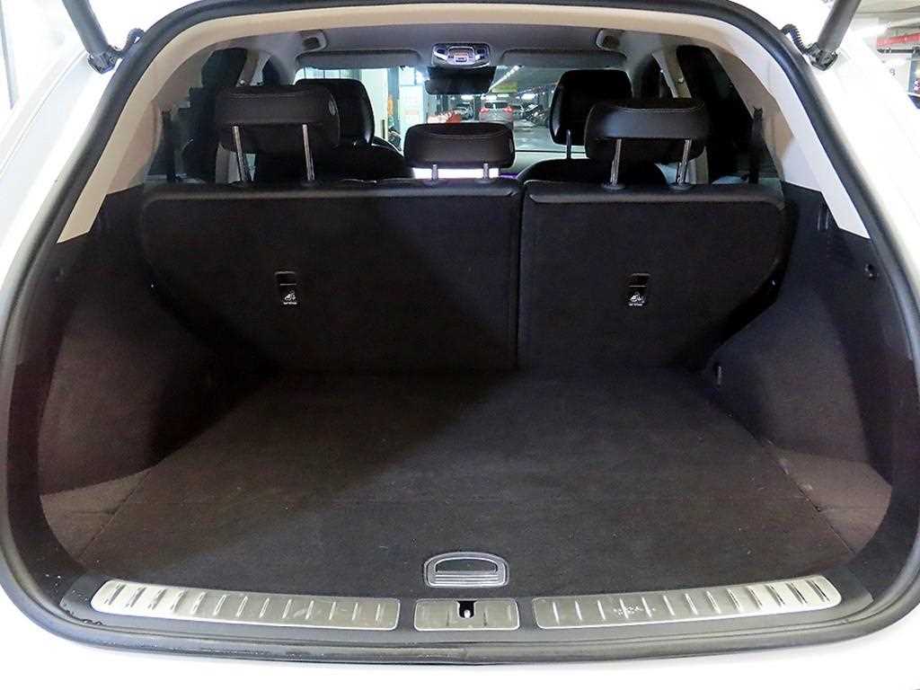Genesis GV70 2025 Blanco - Importación desde Corea - HF Imports Iquique - Foto 16