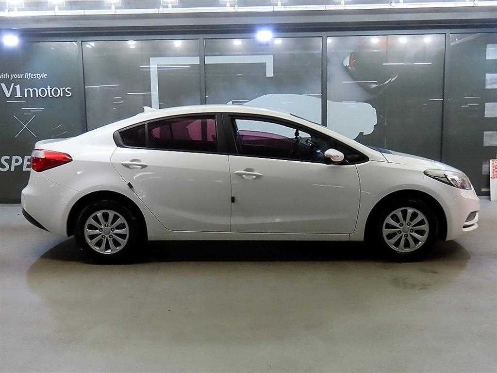 KIA K3 - Vista 3