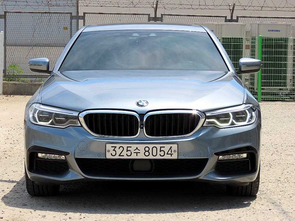BMW 5 Series 2018 Gris - Importación desde Corea - HF Imports Iquique - Foto 1