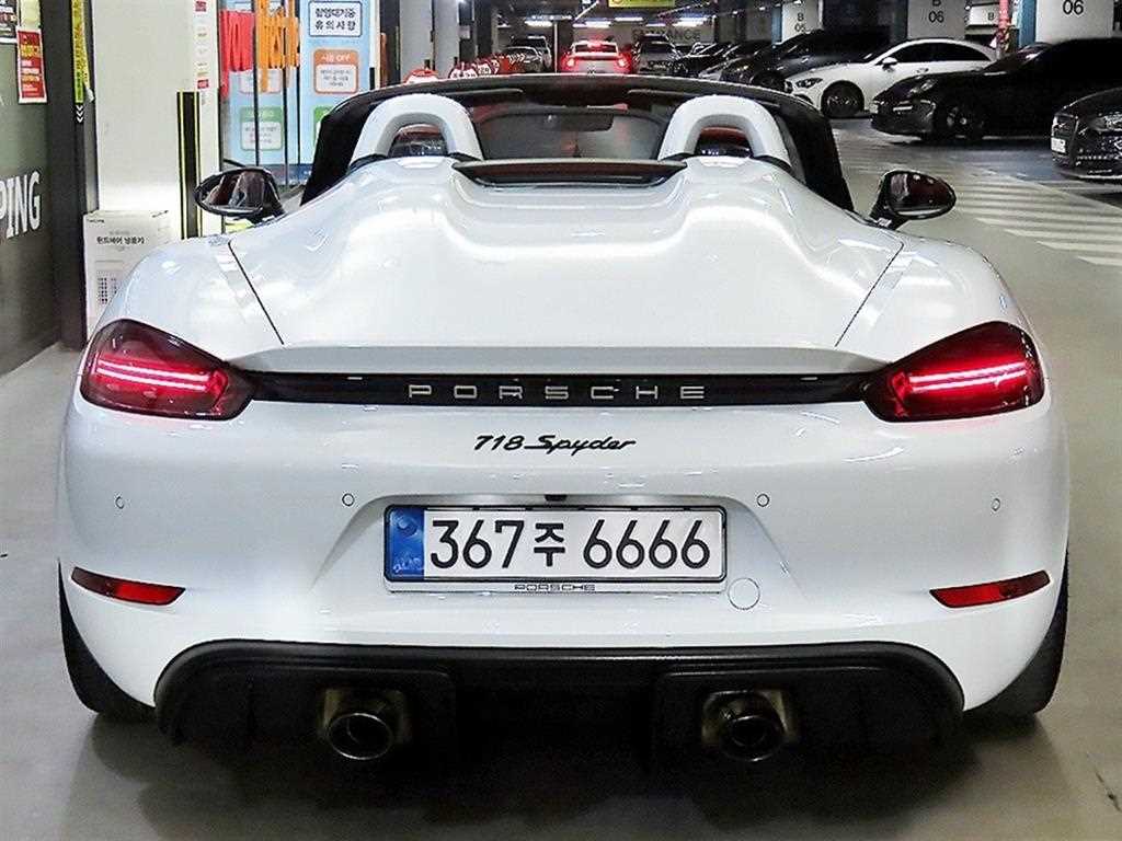 Porsche 718 - Vista 5