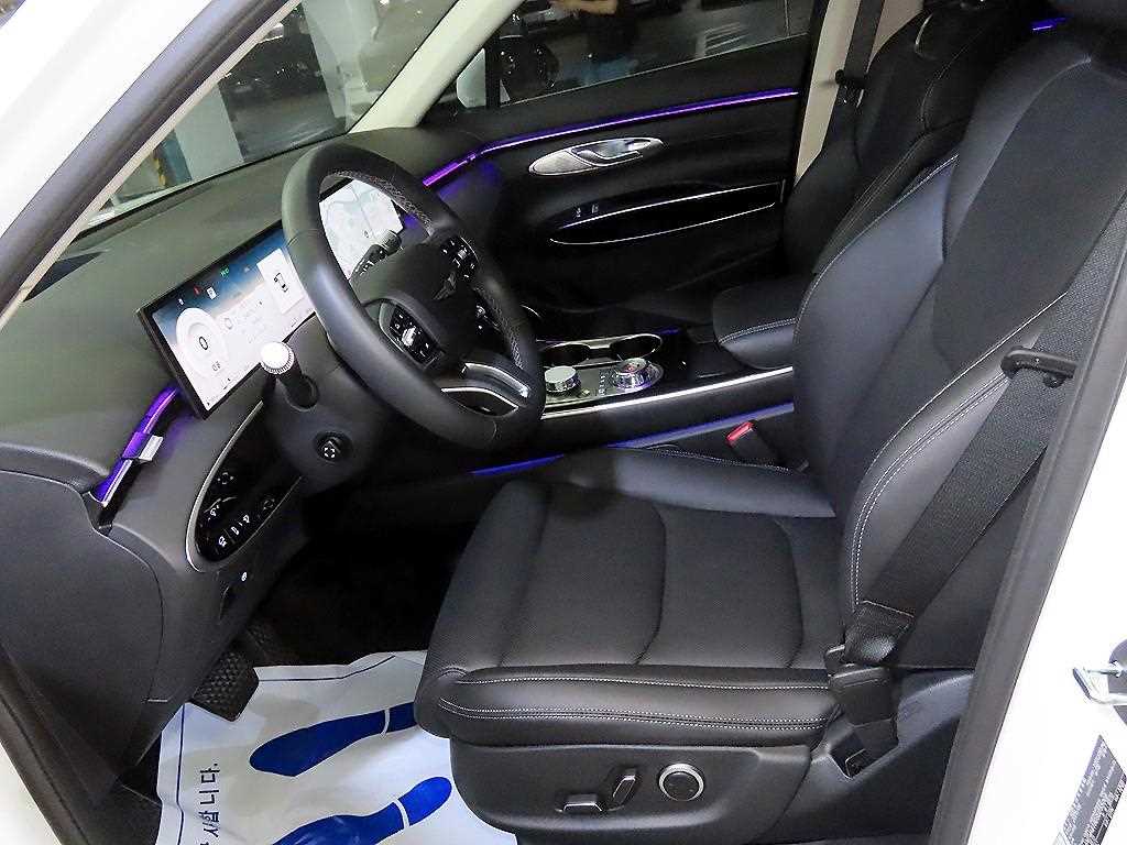 Genesis GV70 - Vista 6