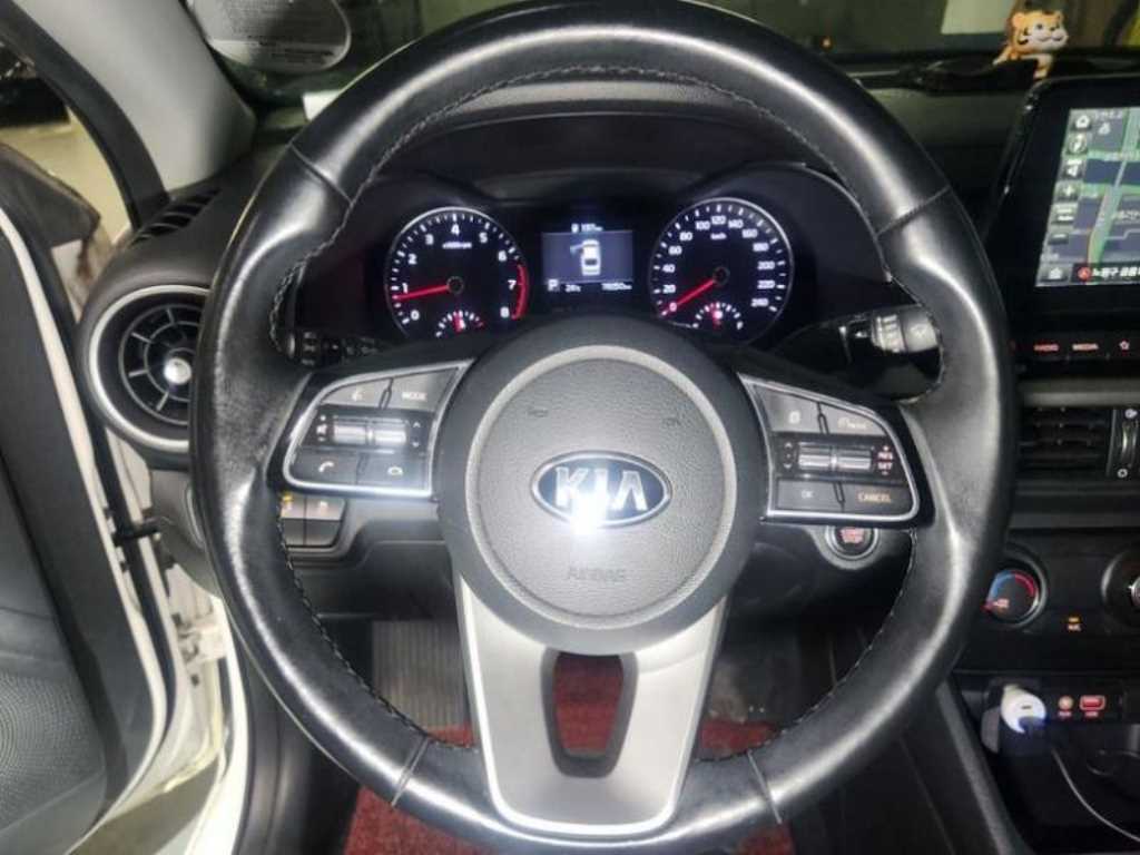 KIA K3 - Vista 3
