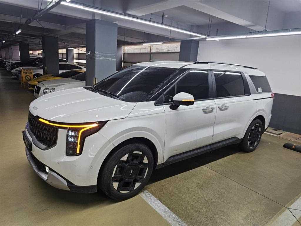 KIA Carnival 2024 Blanco - Importación desde Corea - HF Imports Iquique - Foto 1