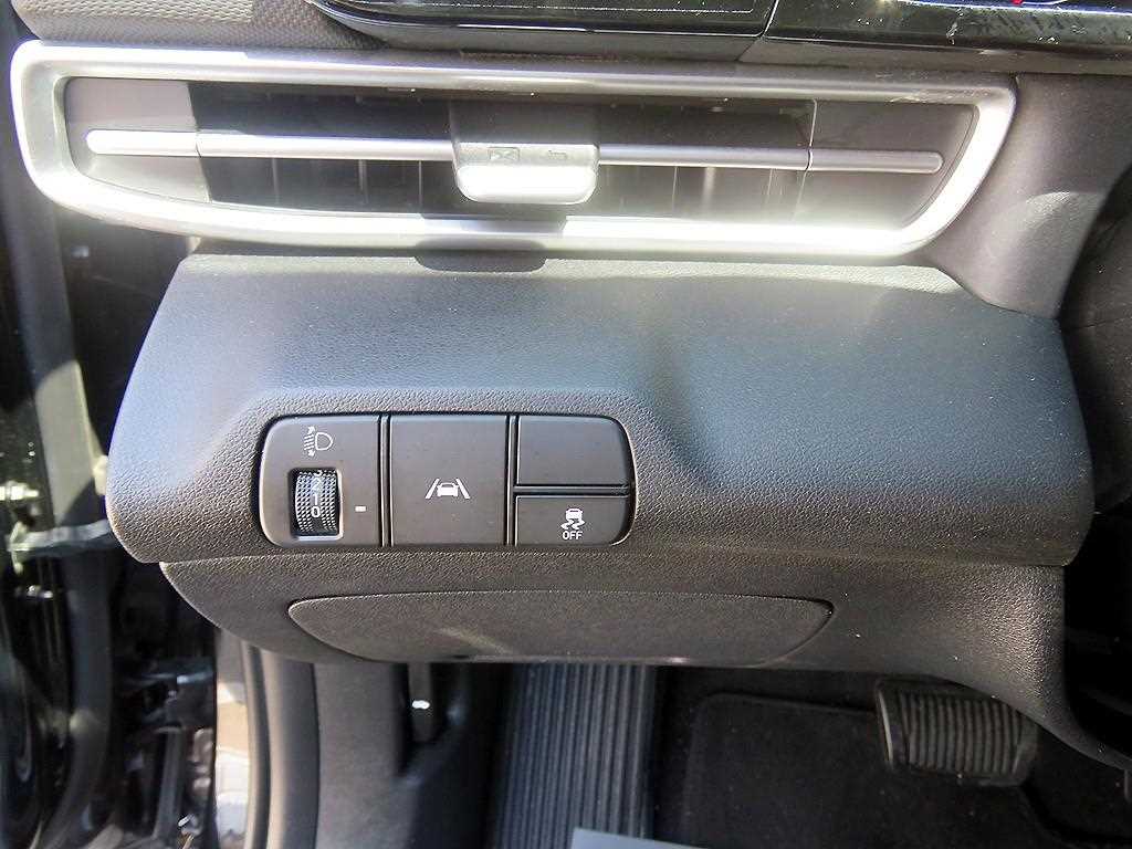 HYUNDAI Avante - Vista 9