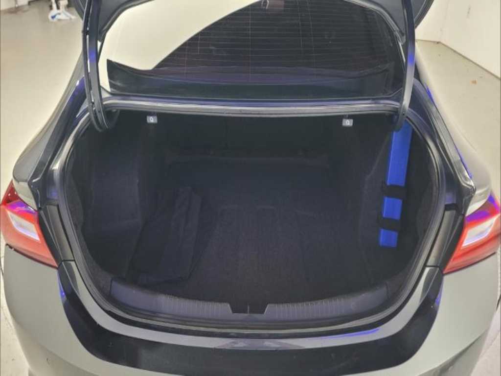 Chevrolet Malibu - Vista 9