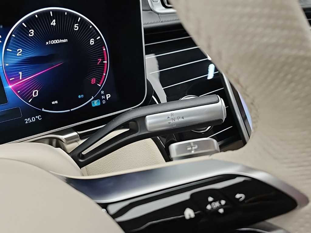 Mercedes Benz S Class - Vista 8