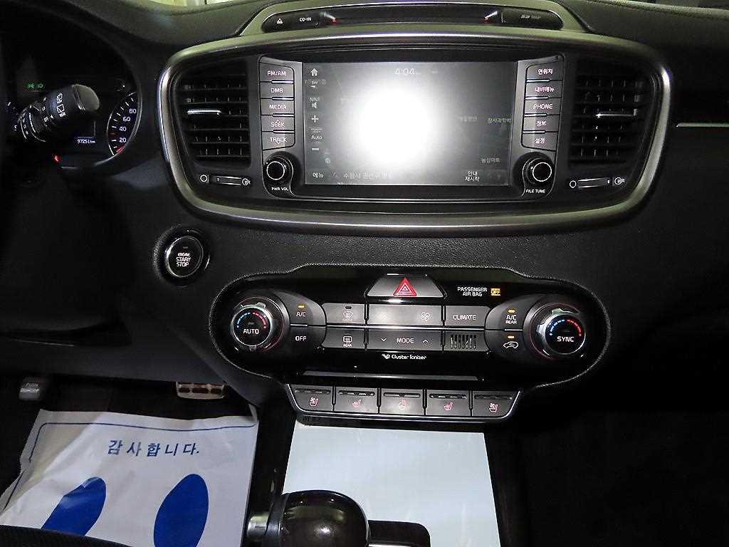 KIA Sorento - Vista 11