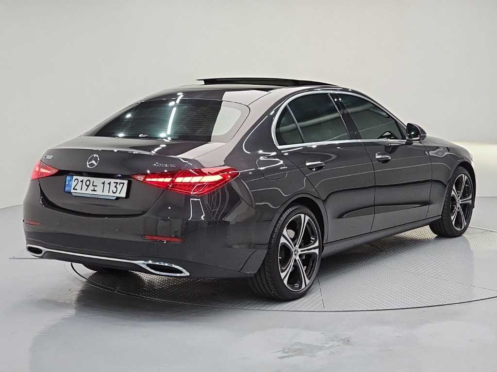 Mercedes Benz C Class - Vista 4