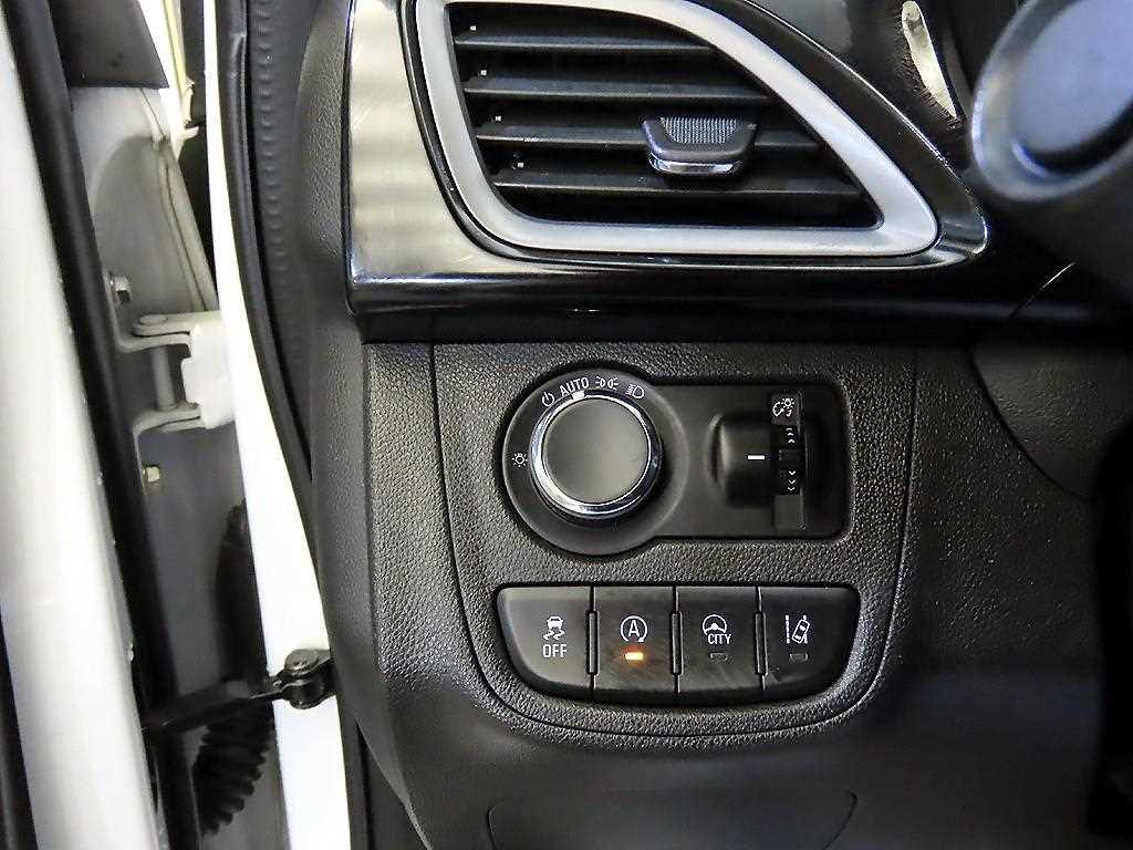 Chevrolet Spark 2019 Blanco - Importación desde Corea - HF Imports Iquique - Foto 17