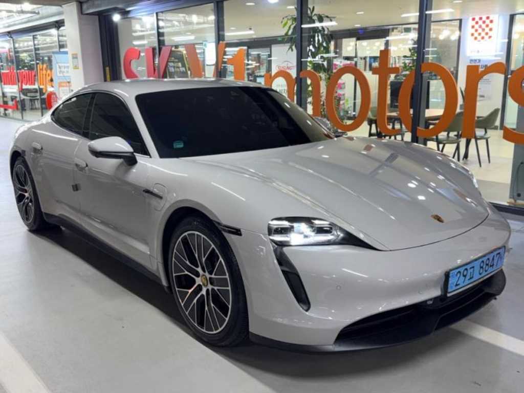 Porsche Taycan - Vista 2