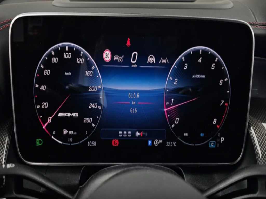 Mercedes Benz GLC Class - Vista 8