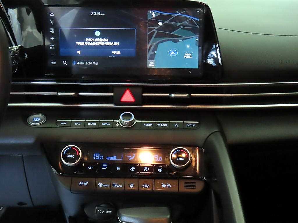 HYUNDAI Avante - Vista 11