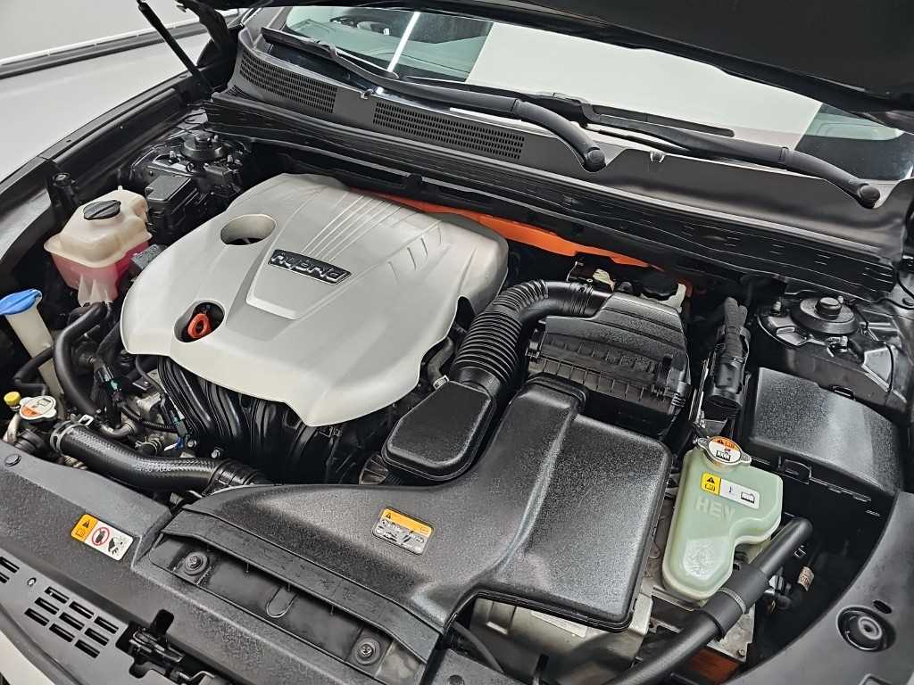 HYUNDAI Grandeur - Vista 5