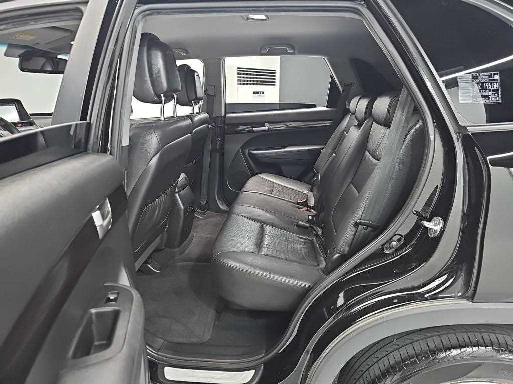 KIA Sorento - Vista 12