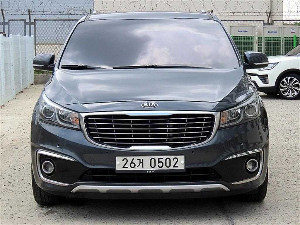 KIA Carnival 2016 - Importación desde Corea - HF Imports Iquique - Foto 1
