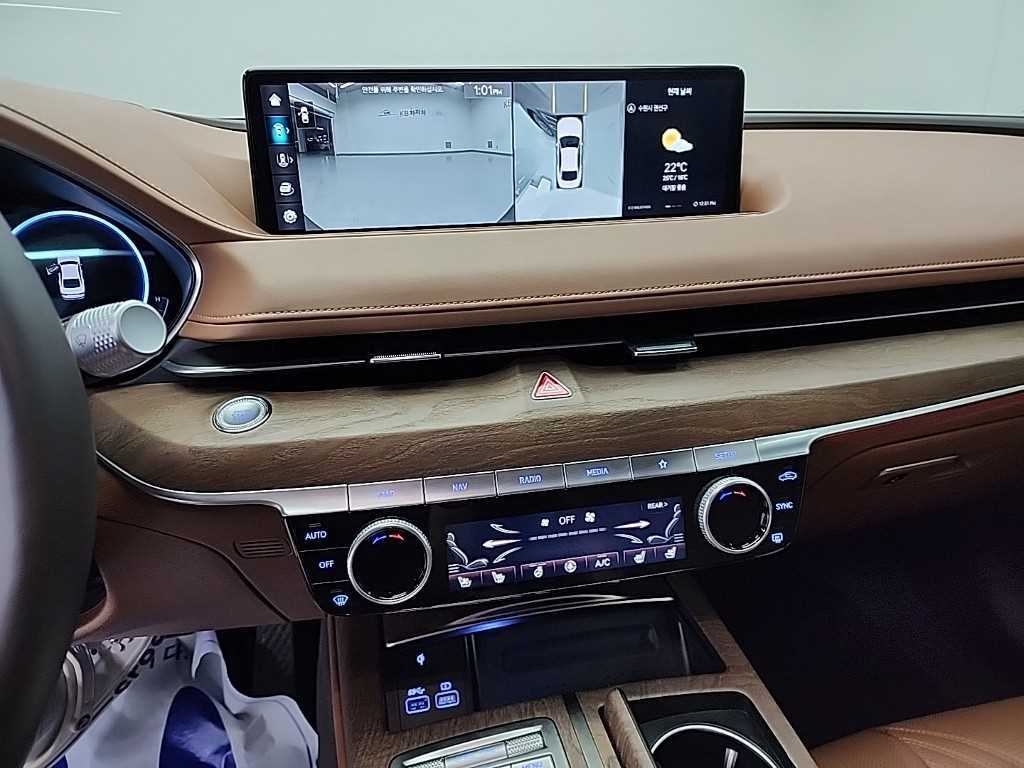Genesis G80 - Vista 10