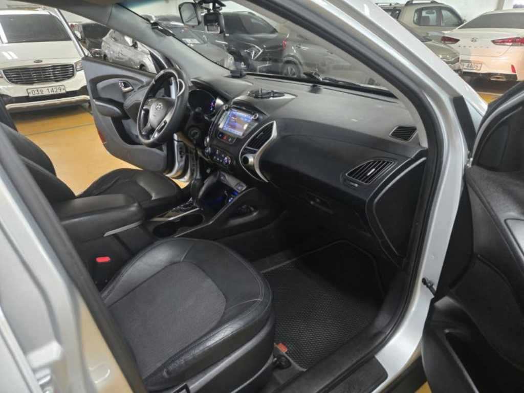 HYUNDAI Tucson - Vista 11