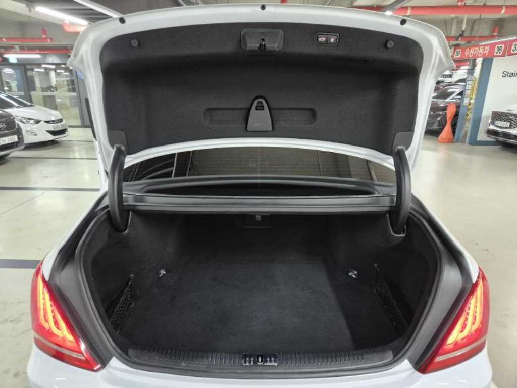 Genesis EQ900 2018 Blanco - Importación desde Corea - HF Imports Iquique - Foto 18