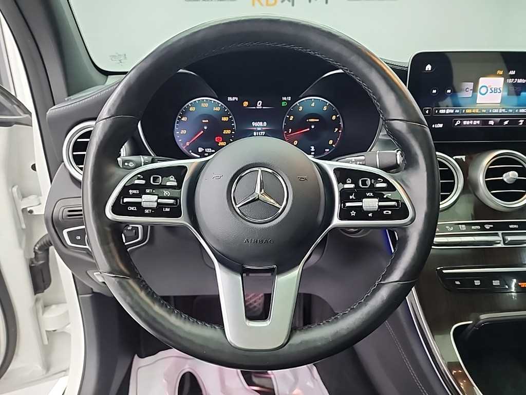 Mercedes Benz GLC Class - Vista 9