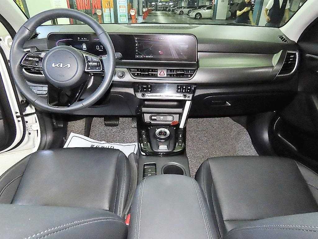 KIA Seltos - Vista 10