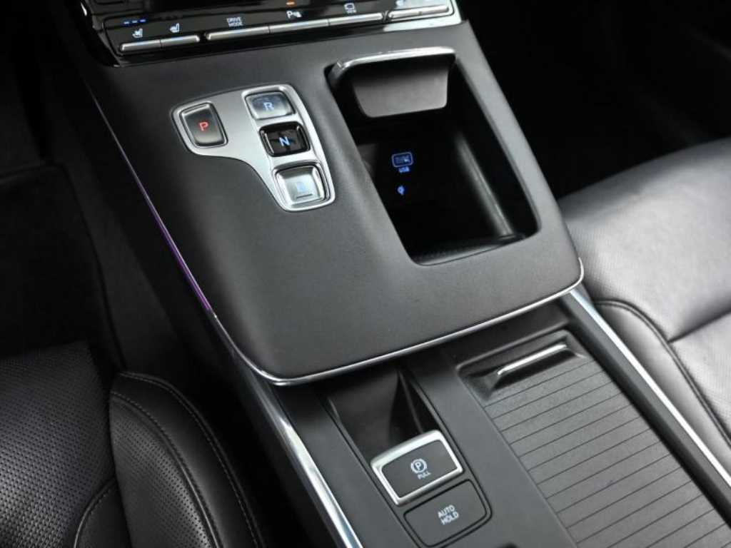 HYUNDAI Grandeur - Vista 9