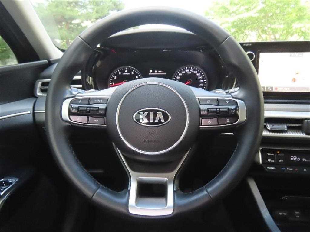 KIA K5 2021 Negro - Importación desde Corea - HF Imports Iquique - Foto 16