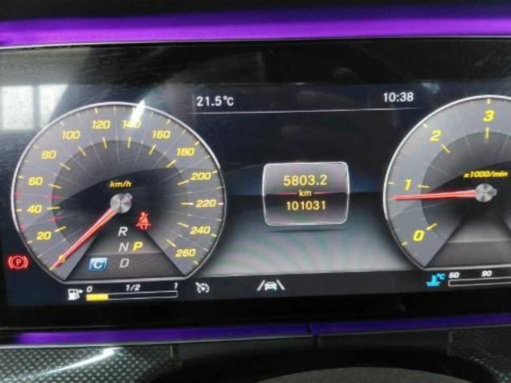 Mercedes Benz CLS Class - Vista 5
