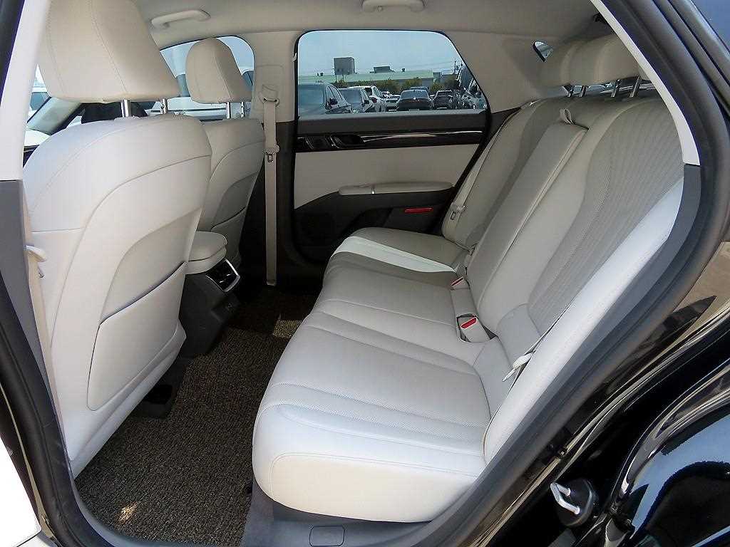 HYUNDAI Grandeur - Vista 7