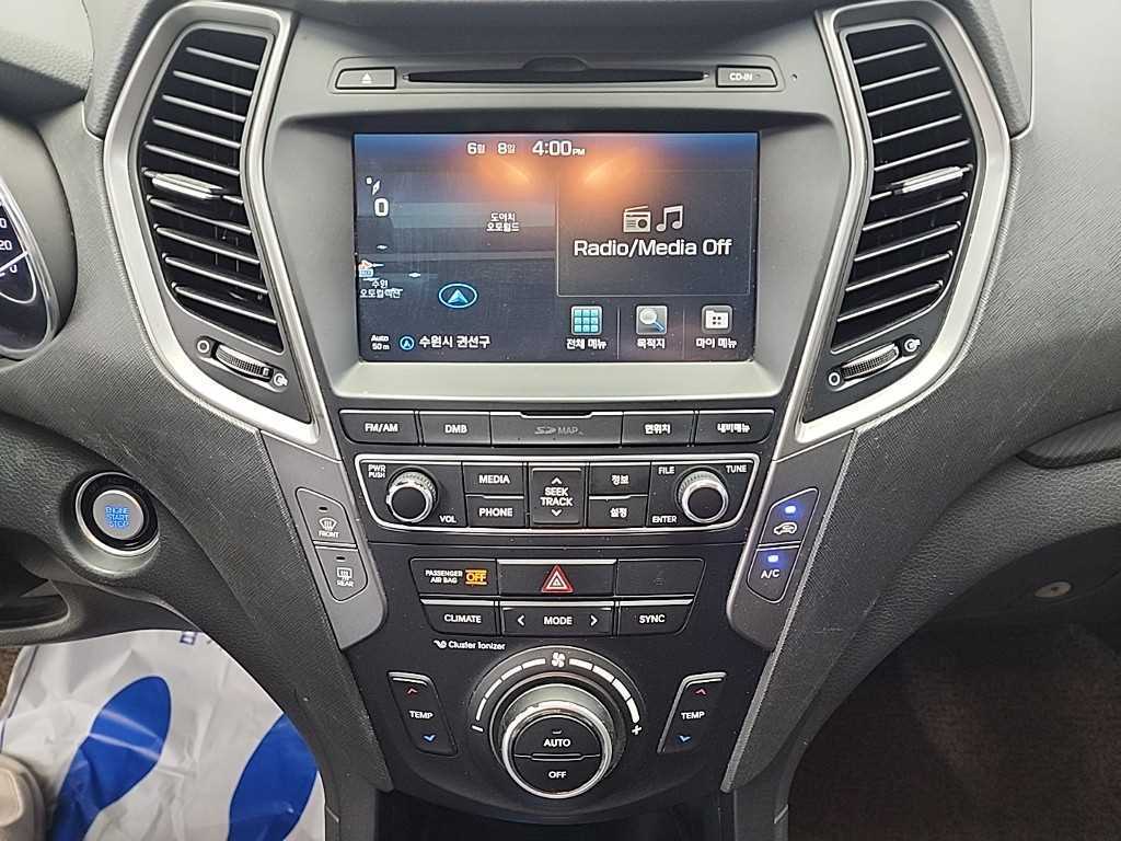 HYUNDAI Santa Fe - Vista 10