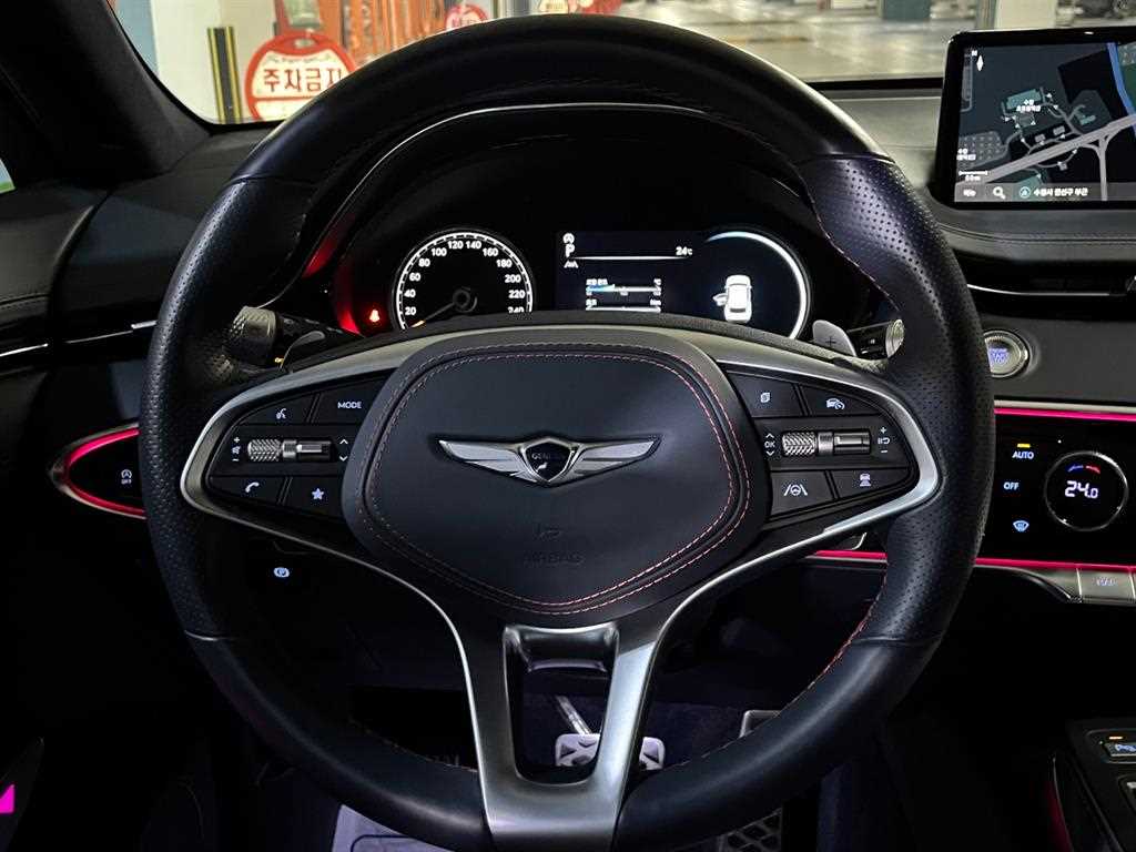 Genesis GV70 - Vista 12
