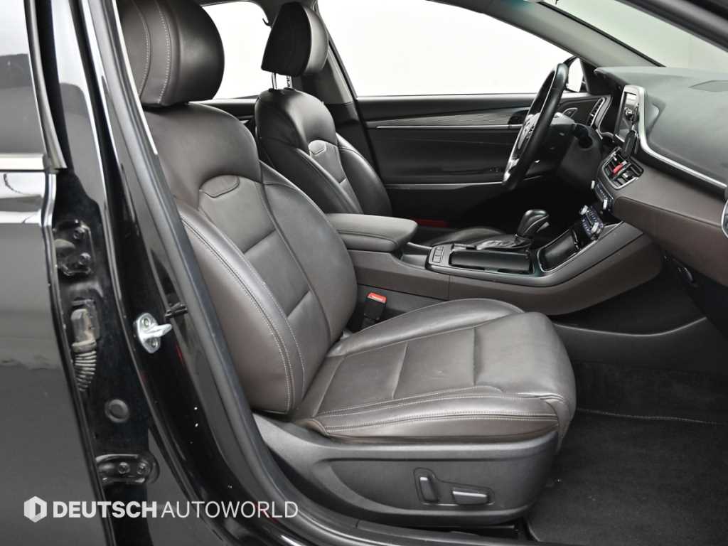 HYUNDAI Grandeur - Vista 10