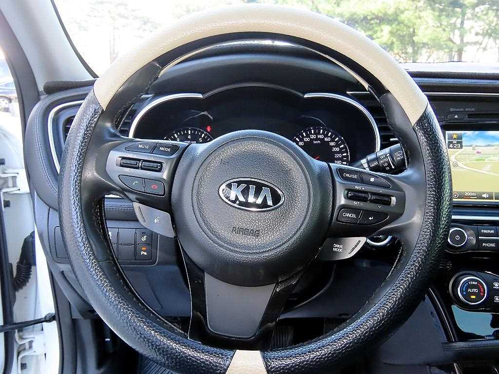 KIA K5 - Vista 8