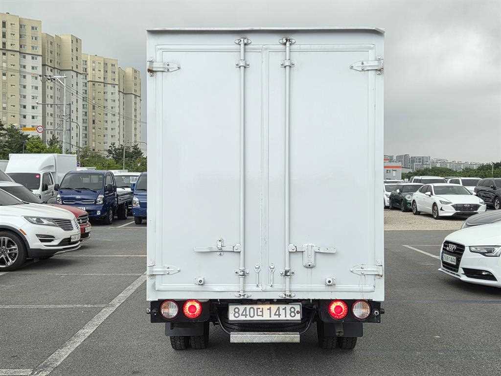 Small Truck Freezer Box(High Deck) - Vista 4
