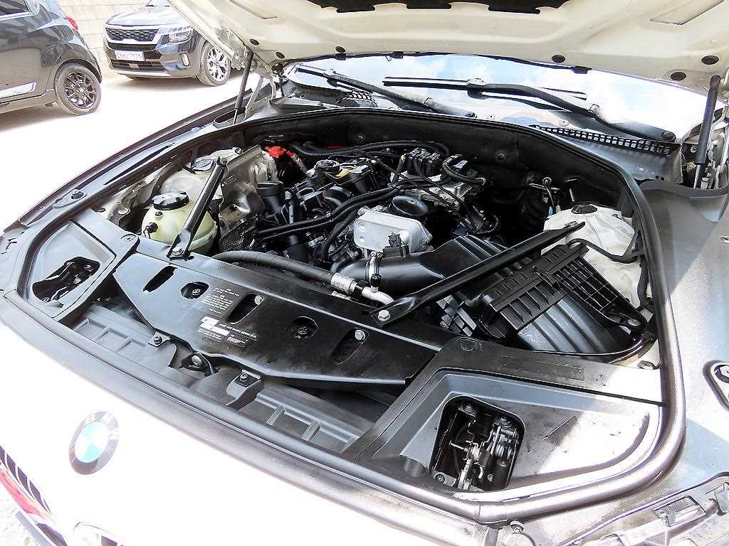 BMW 5 Series 2016 Blanco - Importación desde Corea - HF Imports Iquique - Foto 19