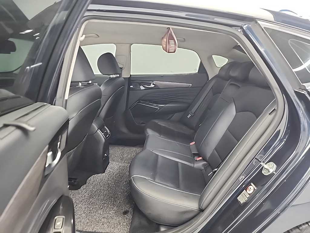 KIA K7 - Vista 12